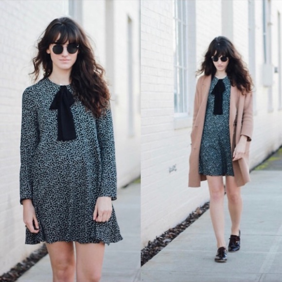 Zara Long Sleeve Mod Star Print Dress with Bow - Picture 6 of 7